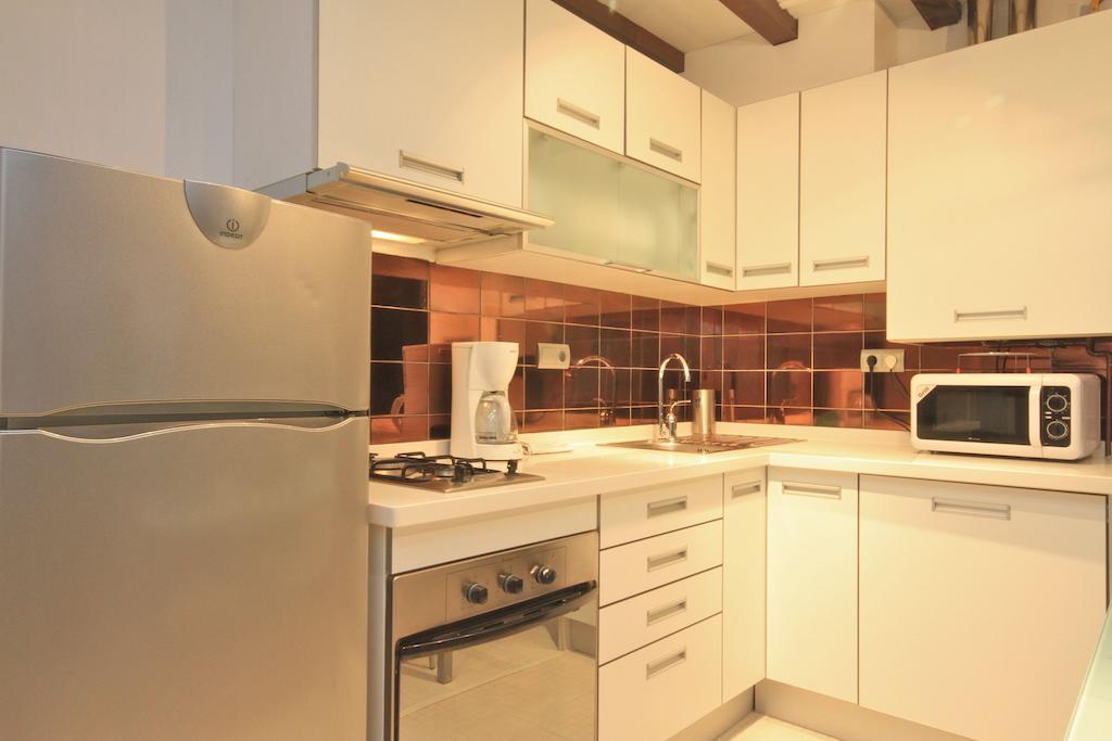 Apartamentos Inside Alhacaba กรานาดา ห้อง รูปภาพ