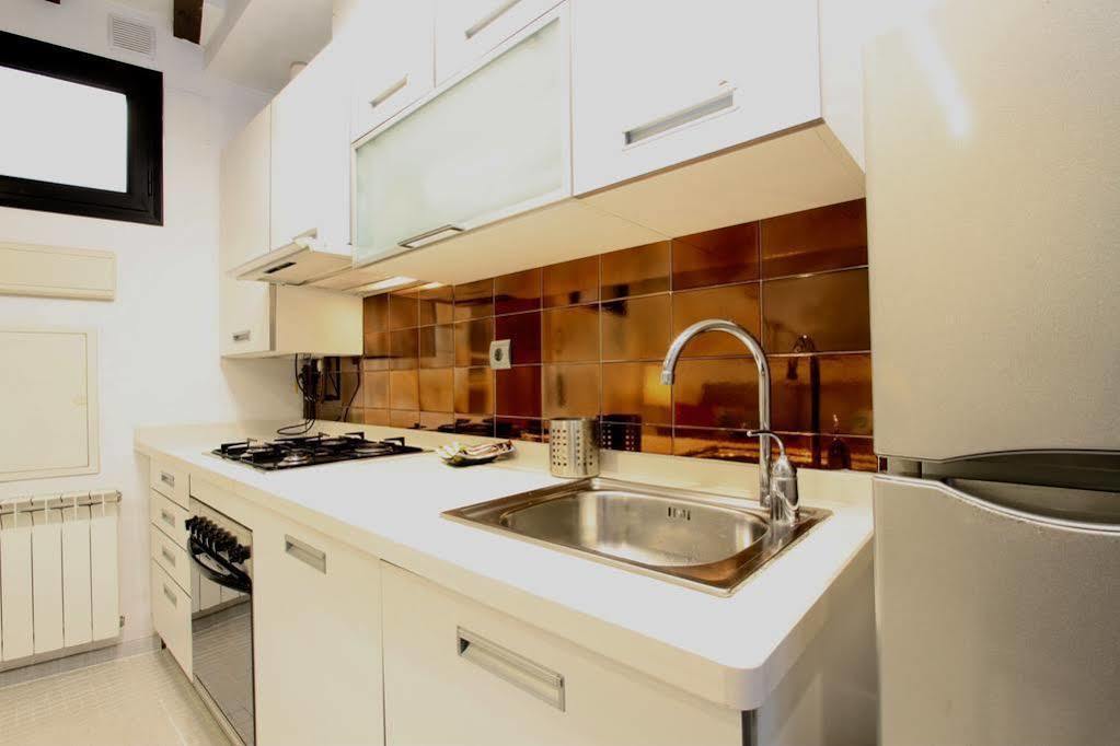 Apartamentos Inside Alhacaba กรานาดา ภายนอก รูปภาพ